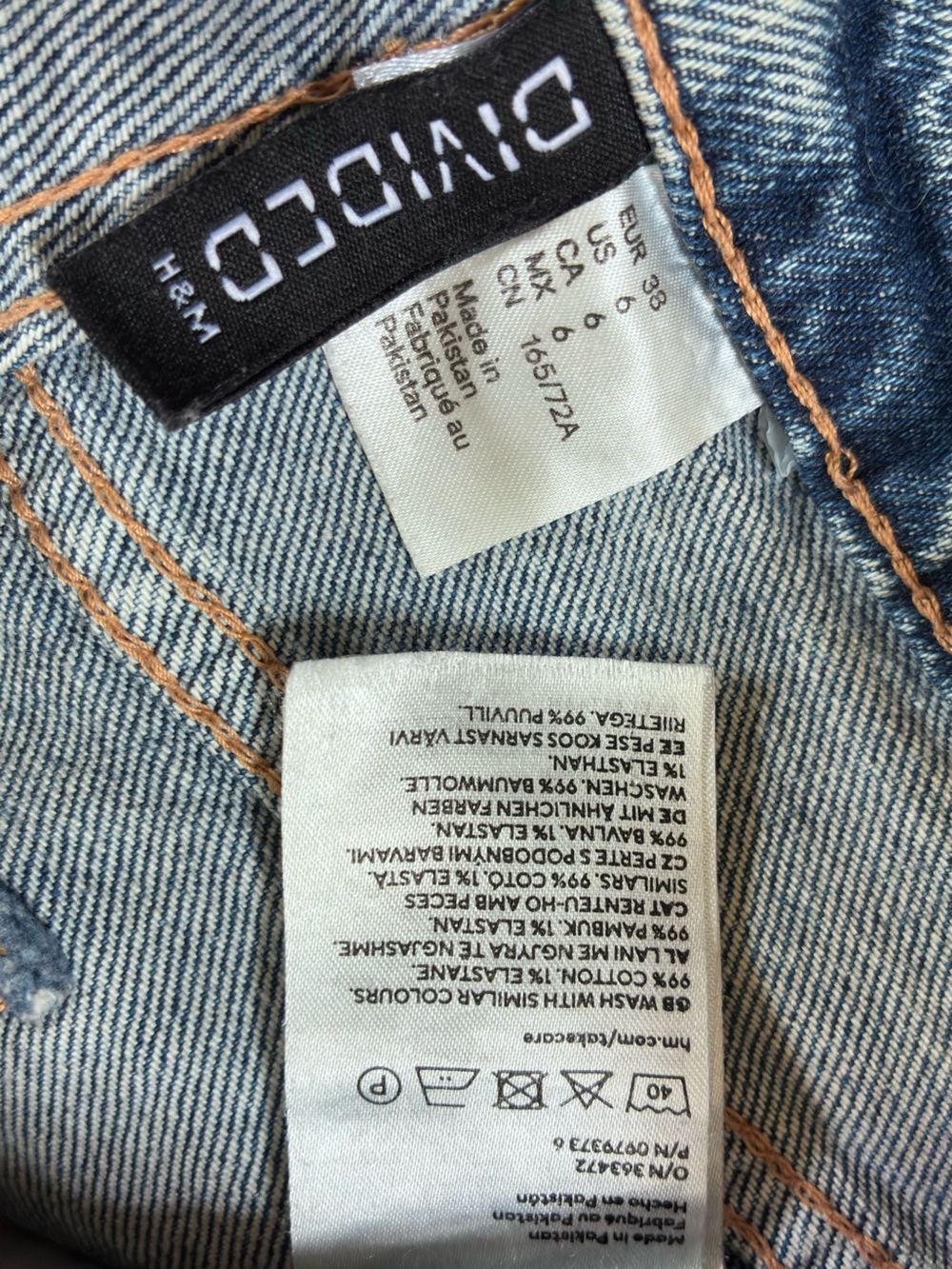 H&M Light Wash High-Rise ButtonFly Jeans - Picture 5 of 5